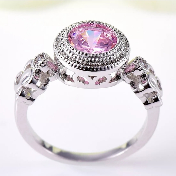 New Pink Topaz 18K White Gold Plated Ring. - Picture 6 of 6